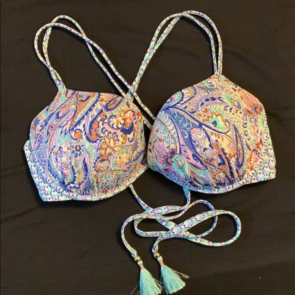 Victoria’s Secret bikini top paisley blue